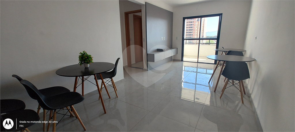 Apartamento à venda com 2 quartos, 60m² - Foto 3