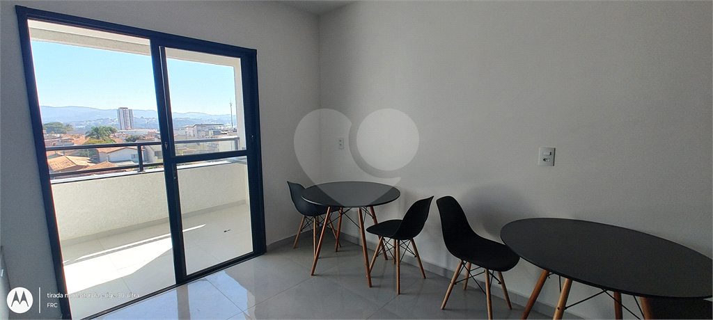 Apartamento à venda com 2 quartos, 60m² - Foto 17