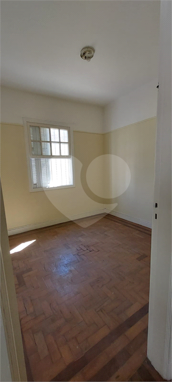 Terreno com 3 Casas em Vila Gustavo – Ideal para Construtores