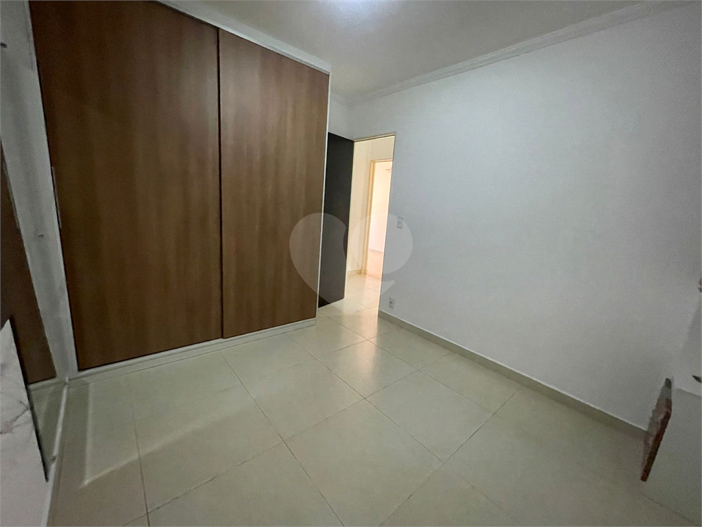 Casa à venda com 3 quartos, 160m² - Foto 11