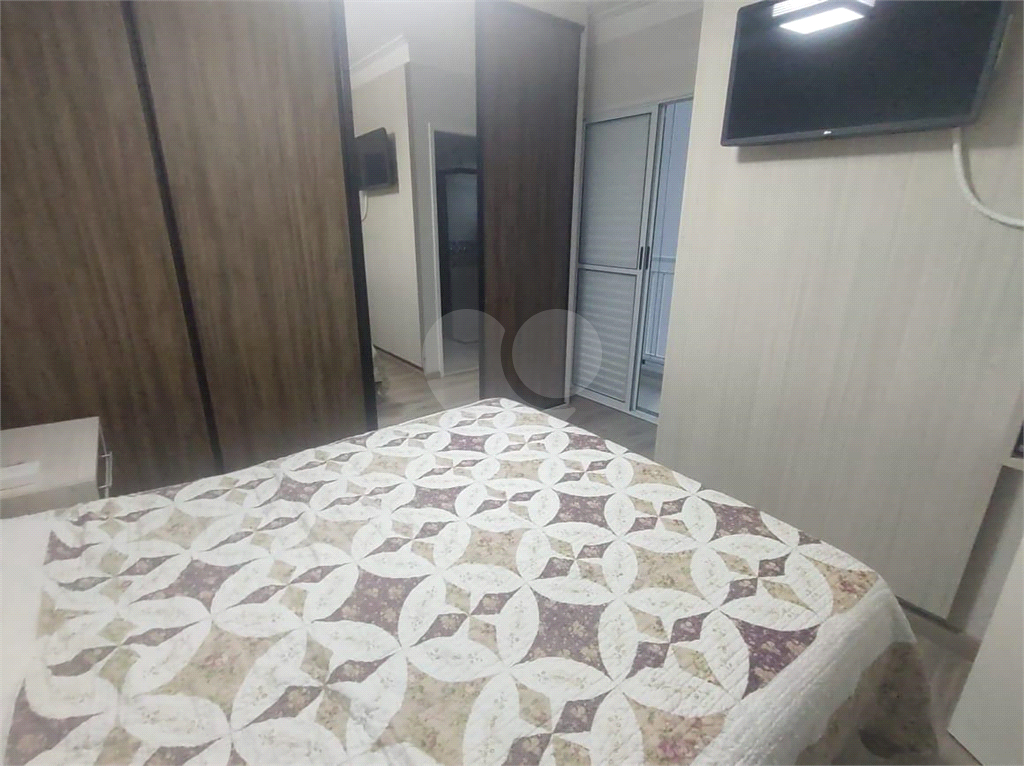 Apartamento à venda com 2 quartos, 69m² - Foto 4