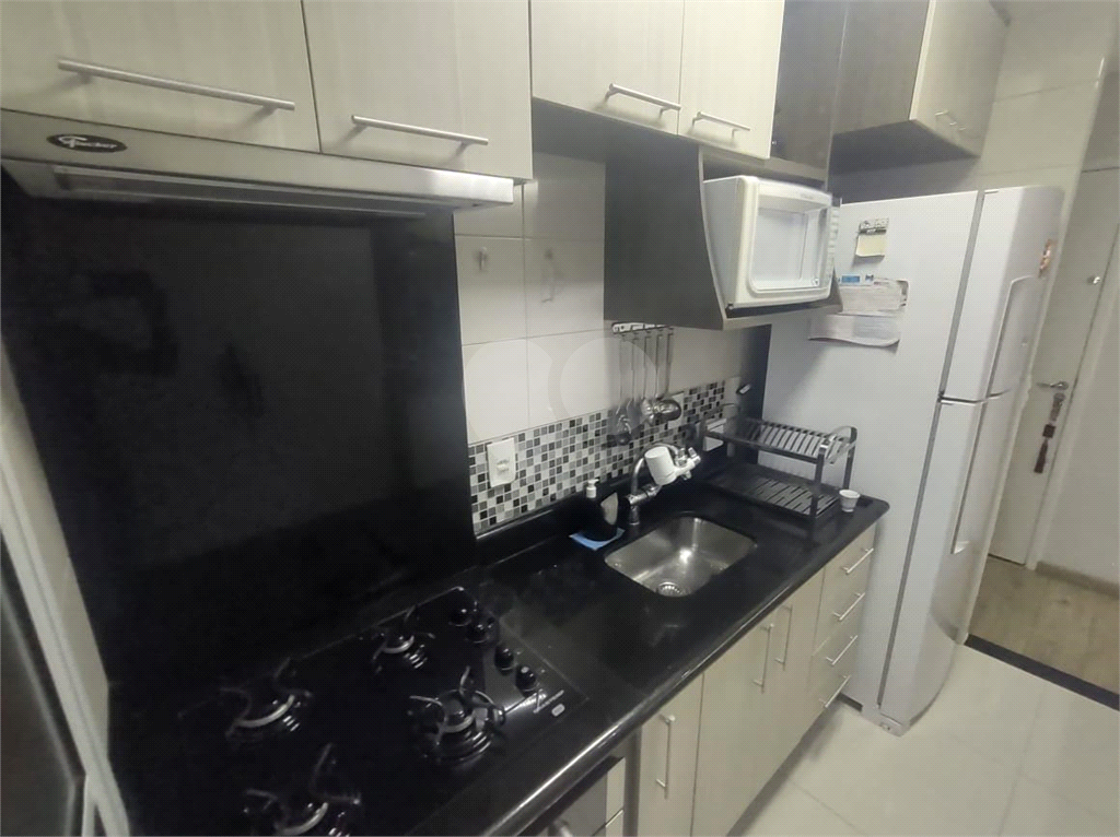 Apartamento à venda com 2 quartos, 69m² - Foto 5