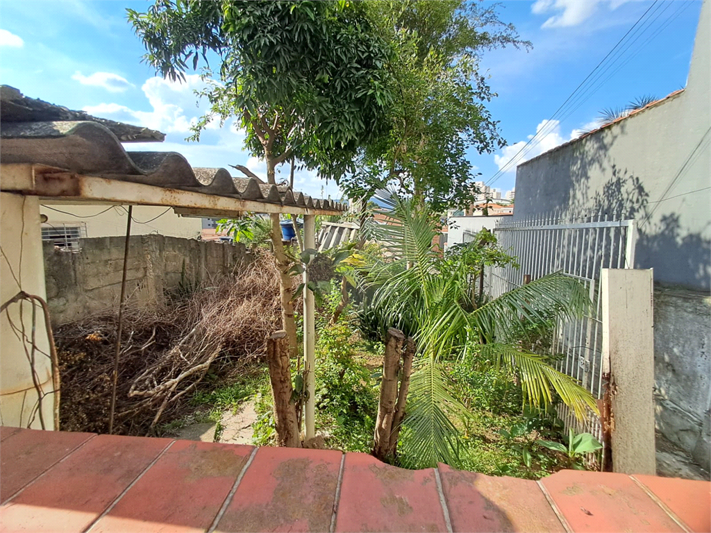 Atenção investidores e construtores! Casa à venda | 400 m² | 2 vagas na Vila Gustavo!  