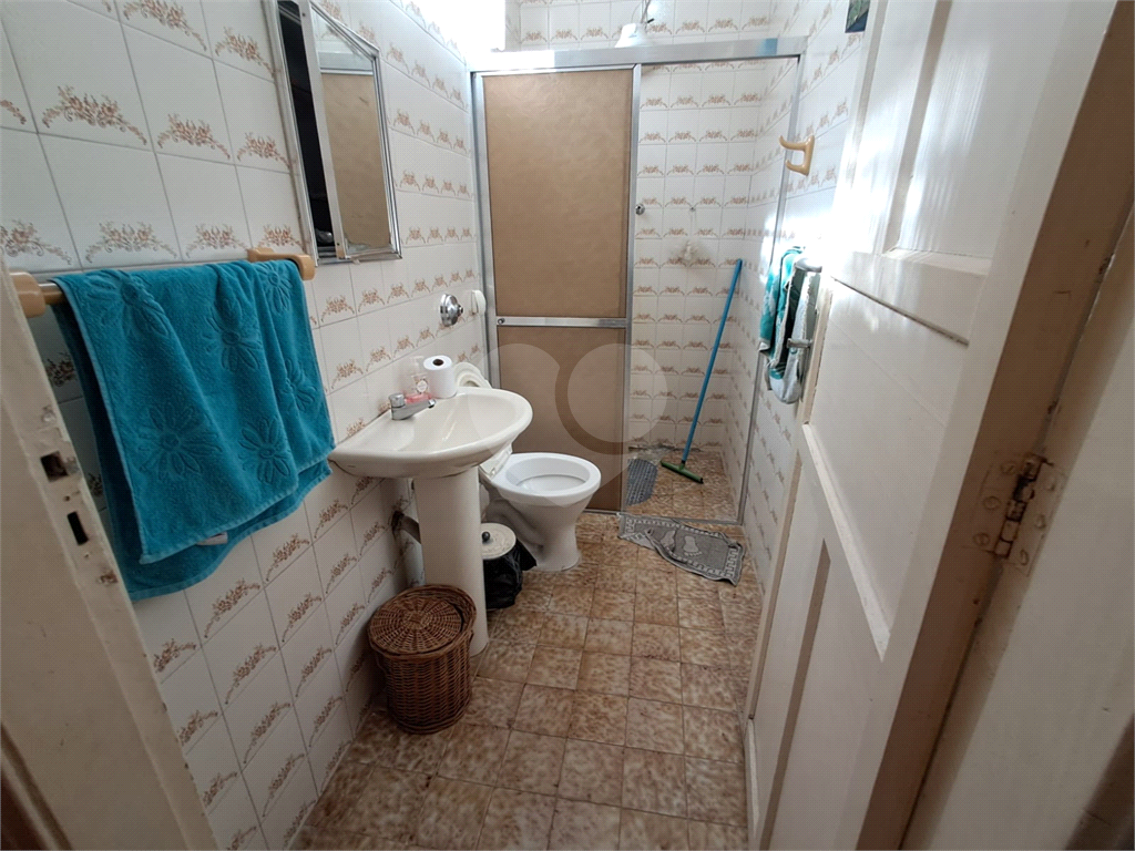 Atenção investidores e construtores! Casa à venda | 400 m² | 2 vagas na Vila Gustavo!  