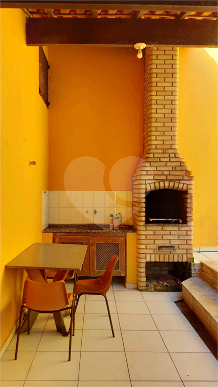 Casa com piscina em Itanhaém