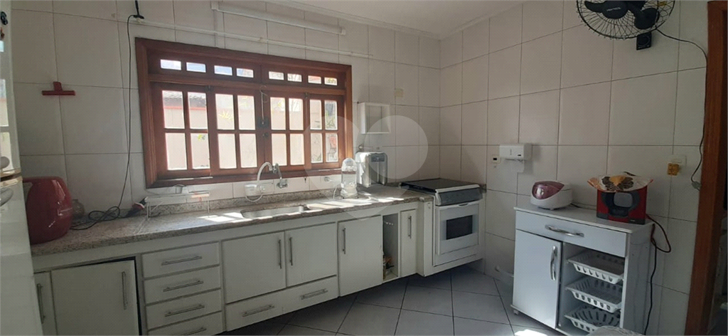 Sobrado à venda com 4 quartos, 221m² - Foto 12