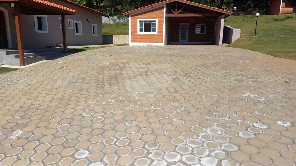Chácara à venda com 6 quartos, 600m² - Foto 13