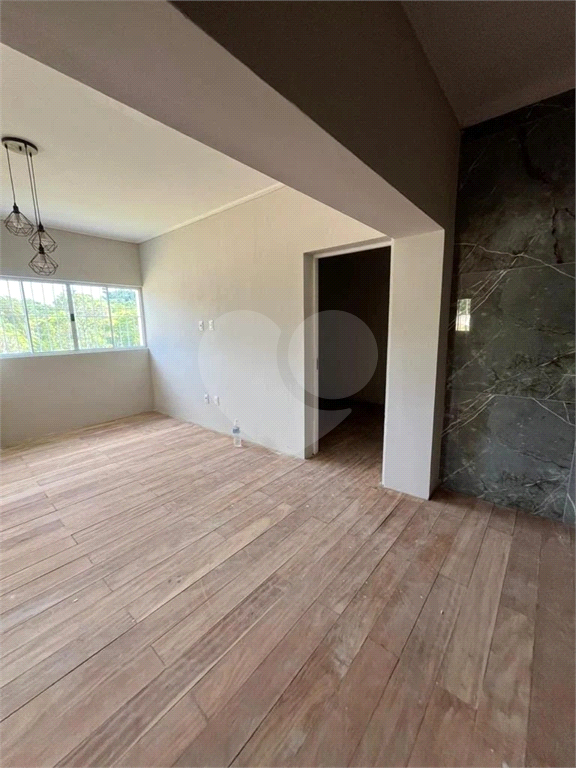 Chácara à venda com 6 quartos, 600m² - Foto 18