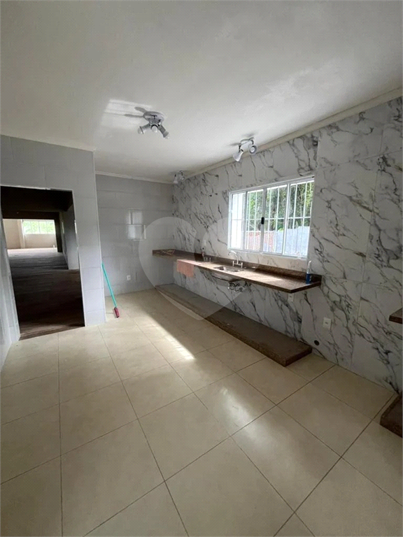 Chácara à venda com 6 quartos, 600m² - Foto 32