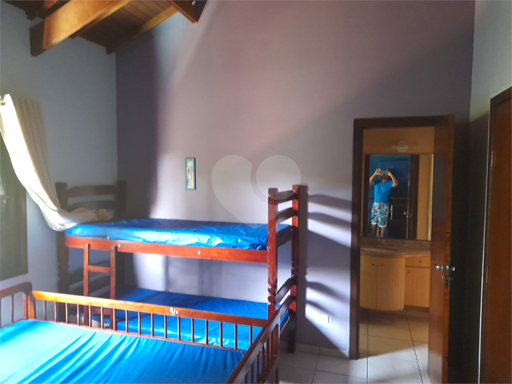 Linda casa em Itanhaem para venda.