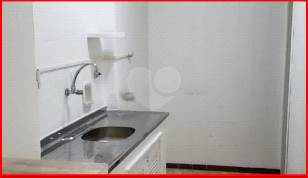 APARTAMENTO em LAPA