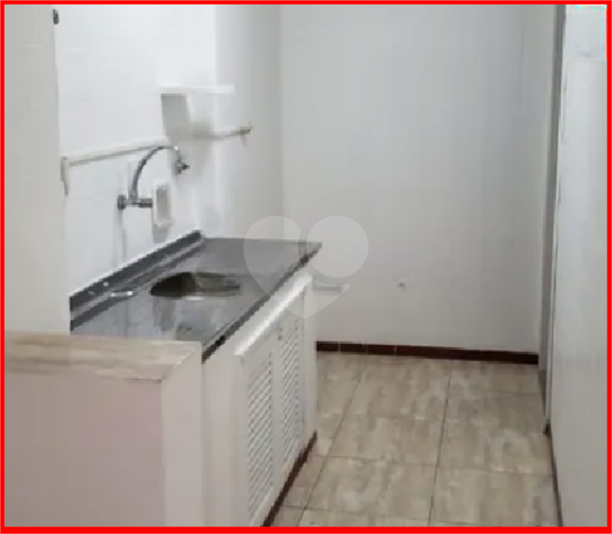 APARTAMENTO em LAPA