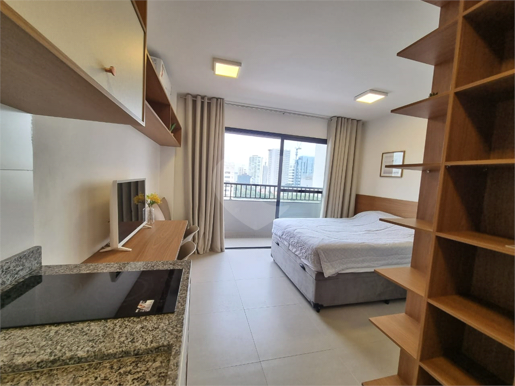 APARTAMENTO em PINHEIROS