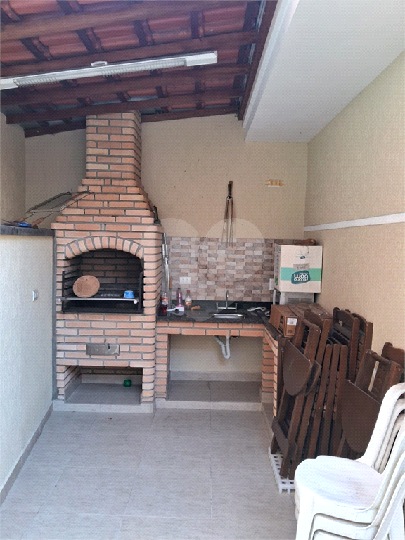 Sobrado na Vila Nova Mazzei,110m² 3 dormitórios sendo 1 suíte,2 vagas,churrasqueira e lavanderia 