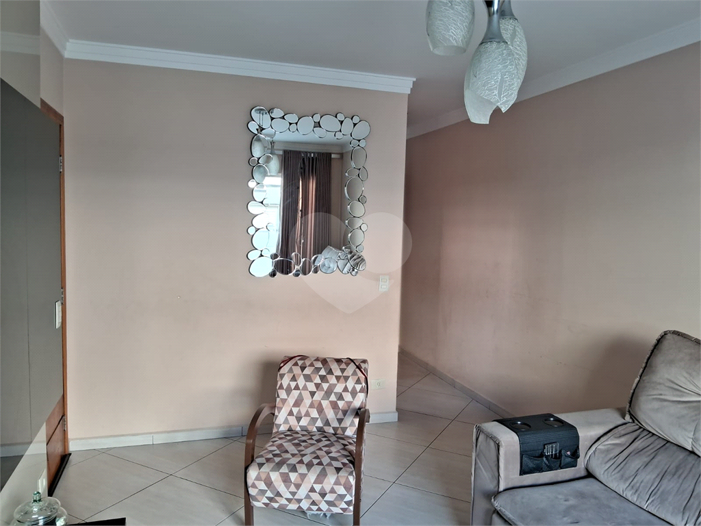 Sobrado na Vila Nova Mazzei,110m² 3 dormitórios sendo 1 suíte,2 vagas,churrasqueira e lavanderia 