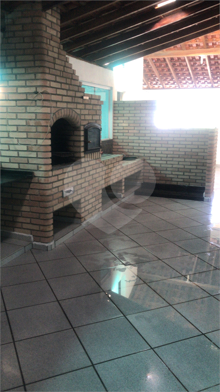 Sobrado na Vila Rica – Tremembé, 3 Dormitórios, 5 Vagas, 260m²!