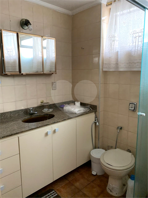 APARTAMENTO em LAPA