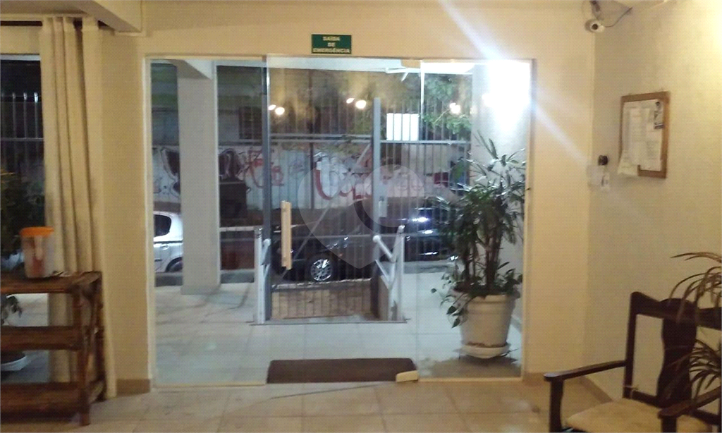 APARTAMENTO em LAPA