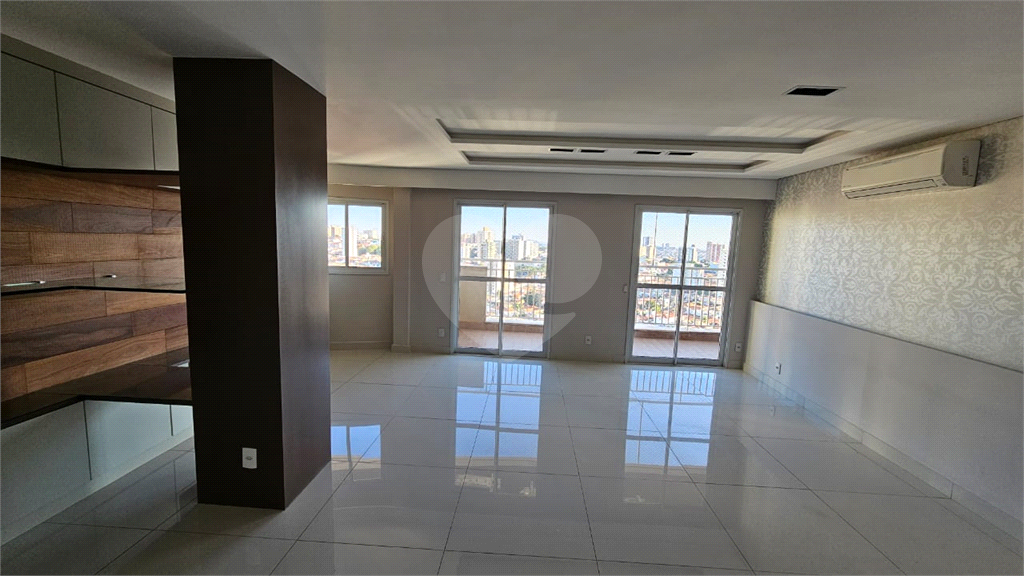 Apartamento à venda e aluguel com 3 quartos, 180m² - Foto 3