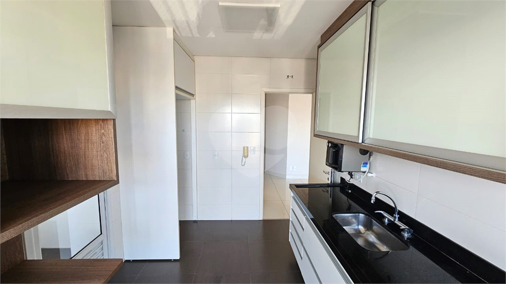 Apartamento à venda e aluguel com 3 quartos, 180m² - Foto 14