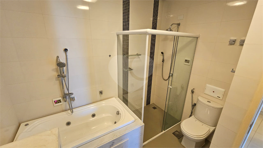 Apartamento à venda e aluguel com 3 quartos, 180m² - Foto 44