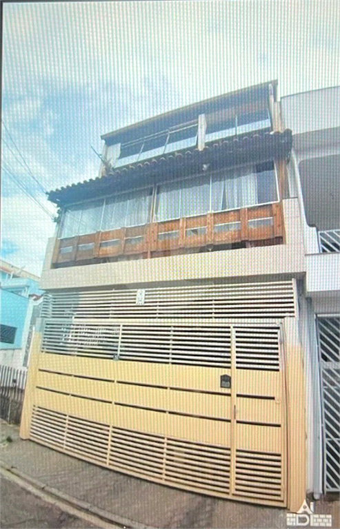 Sobrado à venda com 5 quartos, 150m² - Foto 1