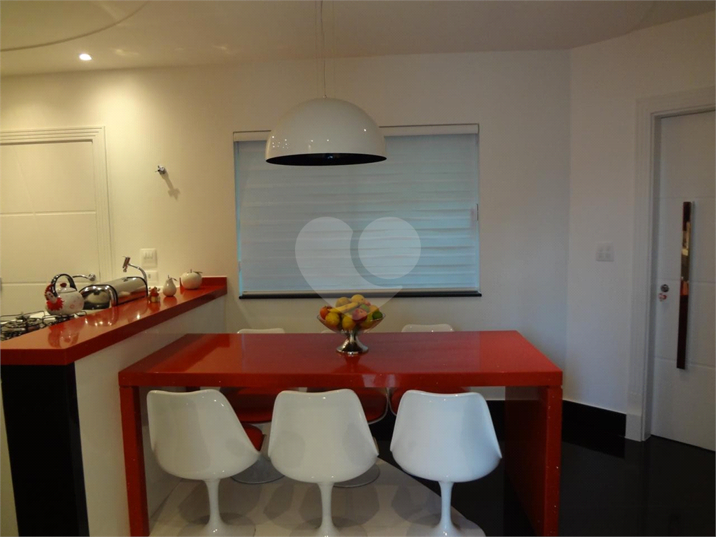 SOBRADO em PARQUE UNIVERSITÁRIO