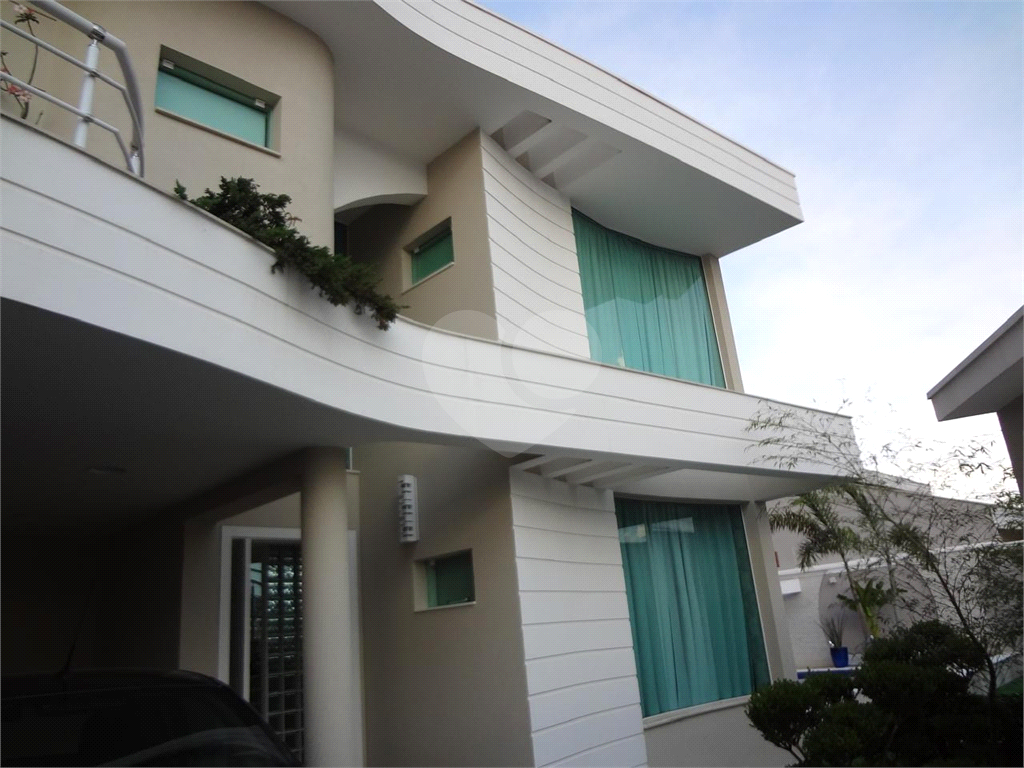 SOBRADO em PARQUE UNIVERSITÁRIO