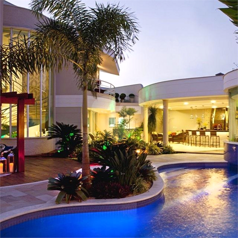 SOBRADO em PARQUE UNIVERSITÁRIO