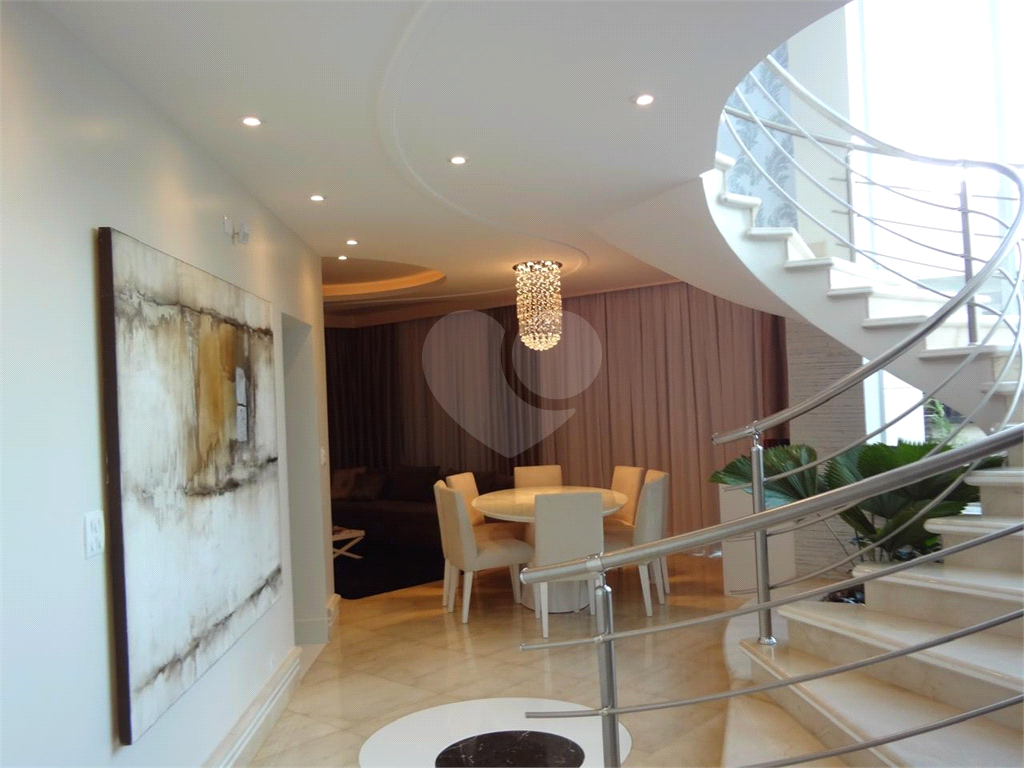 SOBRADO em PARQUE UNIVERSITÁRIO