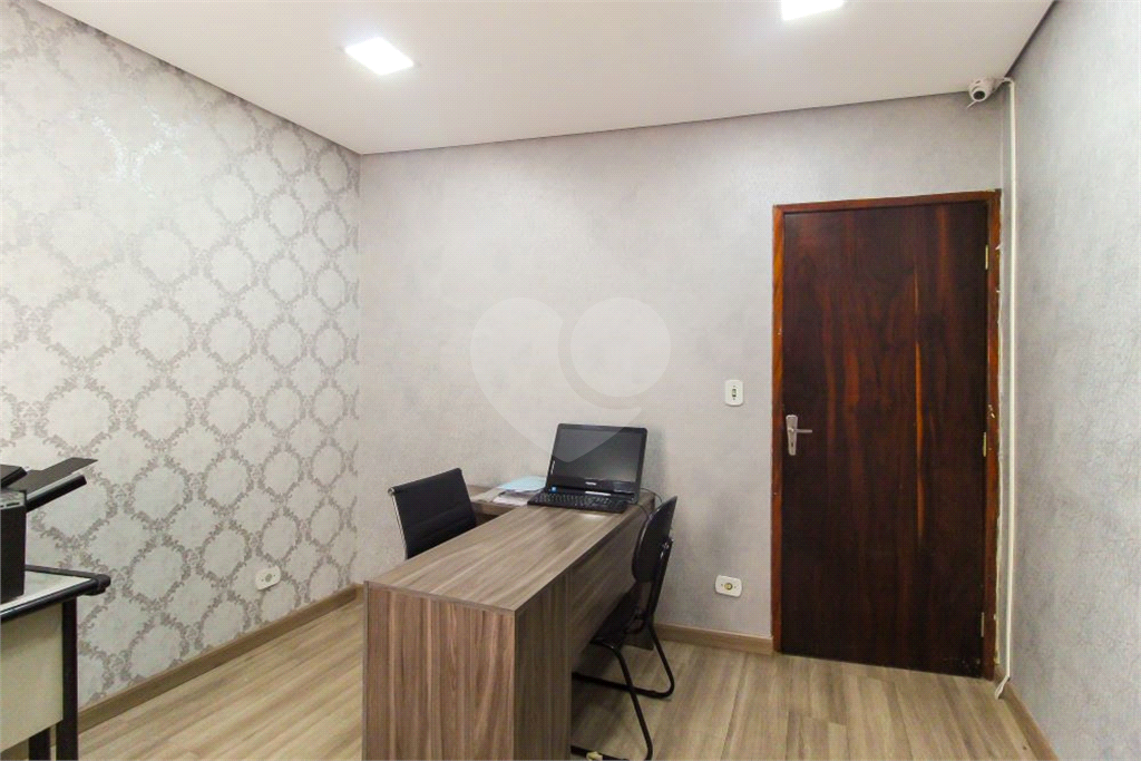 casa comerciail com 5 salas 2 banheiros e 1 refeitório