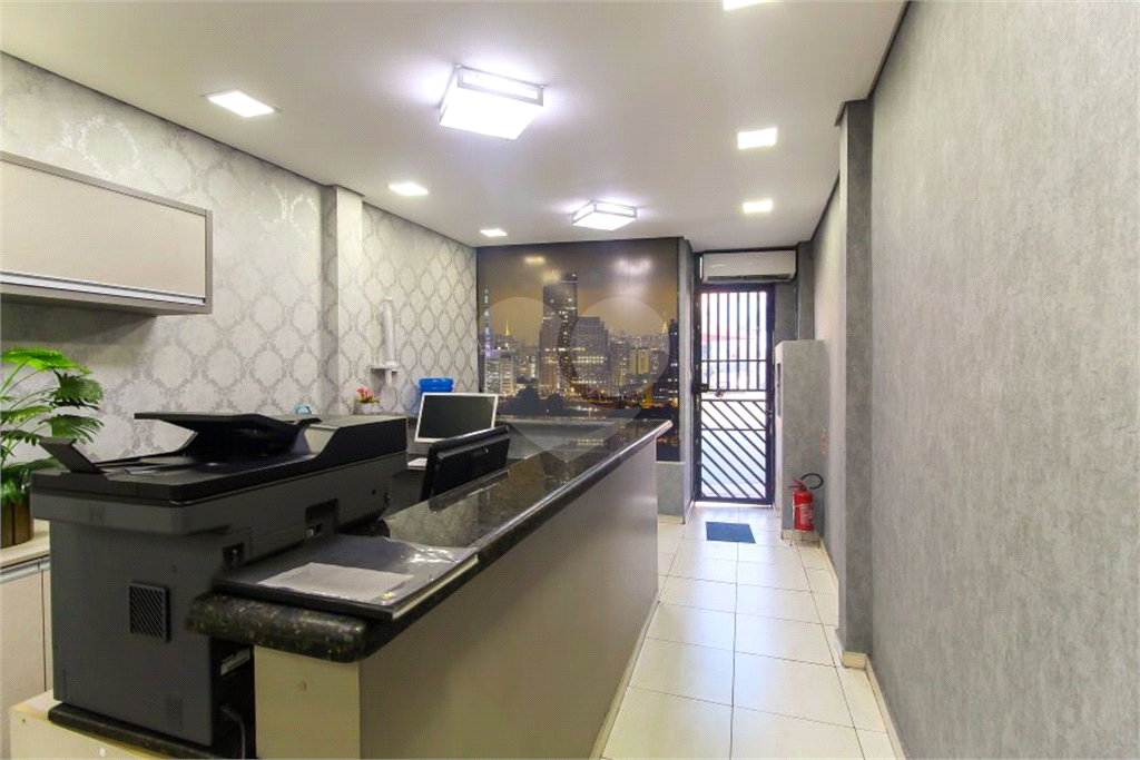 casa comerciail com 5 salas 2 banheiros e 1 refeitório