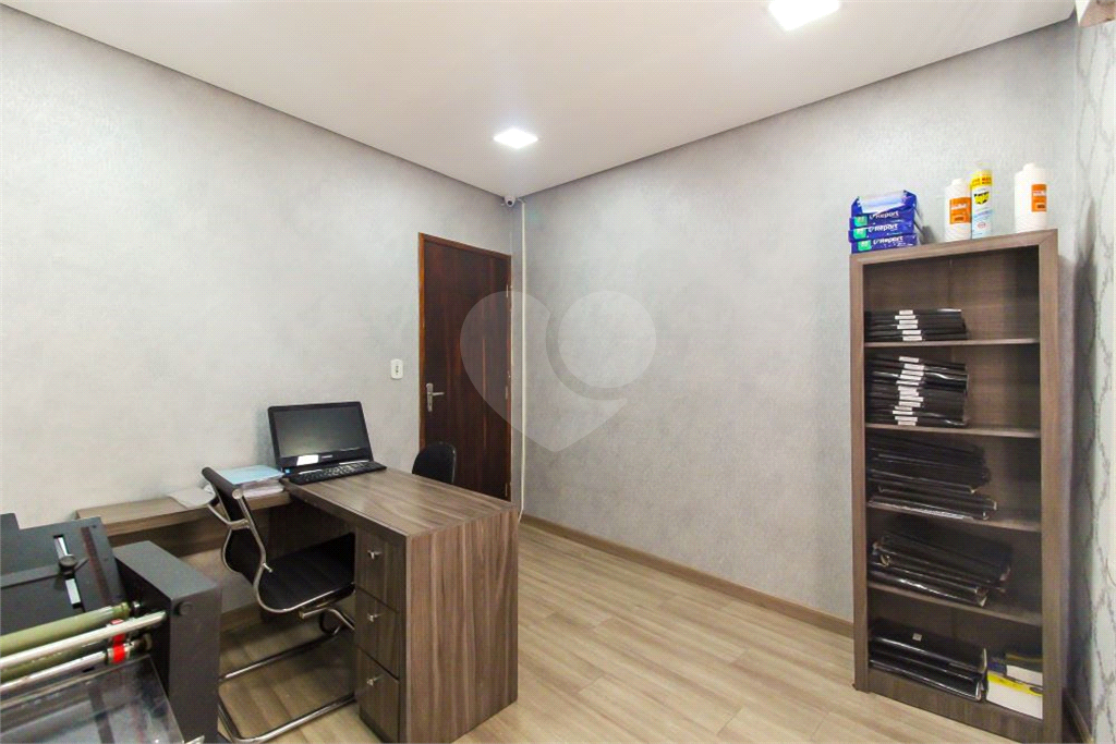 casa comerciail com 5 salas 2 banheiros e 1 refeitório