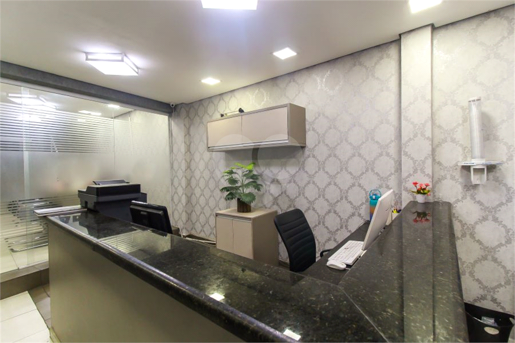 casa comerciail com 5 salas 2 banheiros e 1 refeitório
