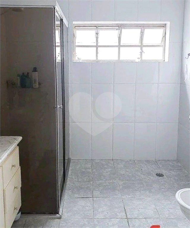 Sobrado com 5 Quartos  4 banheiros 1 suite e 4 vagas de garagem 