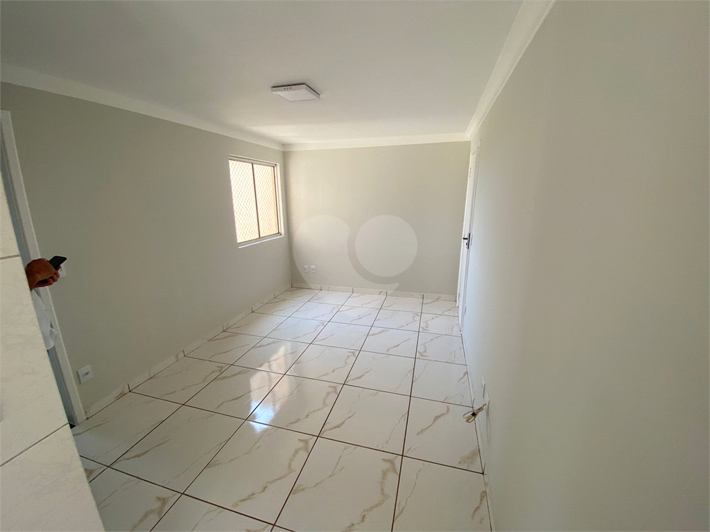 Apartamento à venda com 2 quartos, 42m² - Foto 10