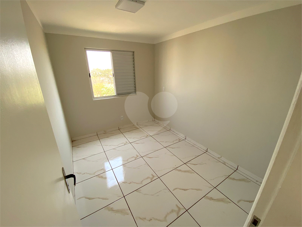 Apartamento à venda com 2 quartos, 42m² - Foto 14