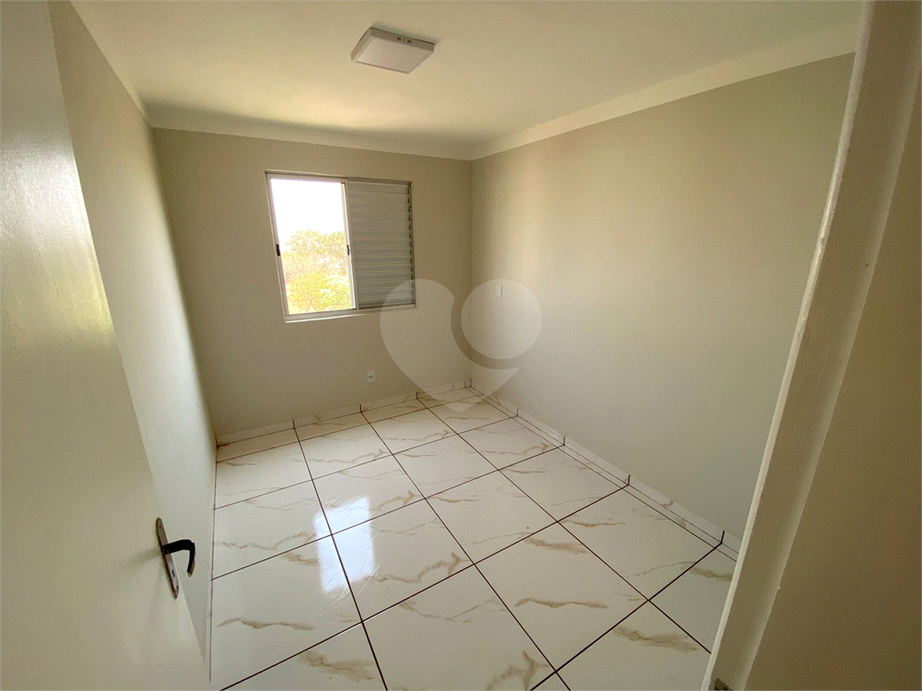 Apartamento à venda com 2 quartos, 42m² - Foto 12