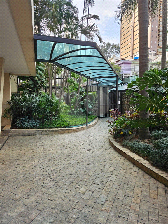 Apartamento com 3 dormitórios e 1 vaga com vista para o Campo de Marte - Zona Norte - SP