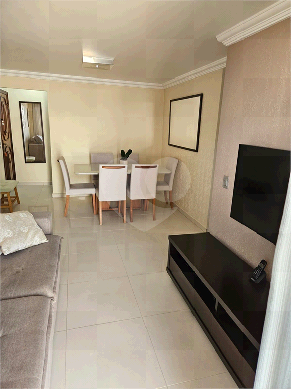 Apartamento com 3 dormitórios e 1 vaga com vista para o Campo de Marte - Zona Norte - SP
