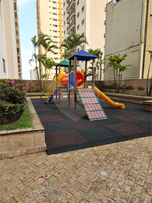 Apartamento com 3 dormitórios e 1 vaga com vista para o Campo de Marte - Zona Norte - SP