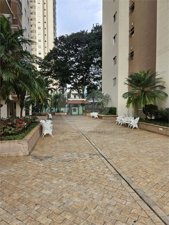 Apartamento com 3 dormitórios e 1 vaga com vista para o Campo de Marte - Zona Norte - SP