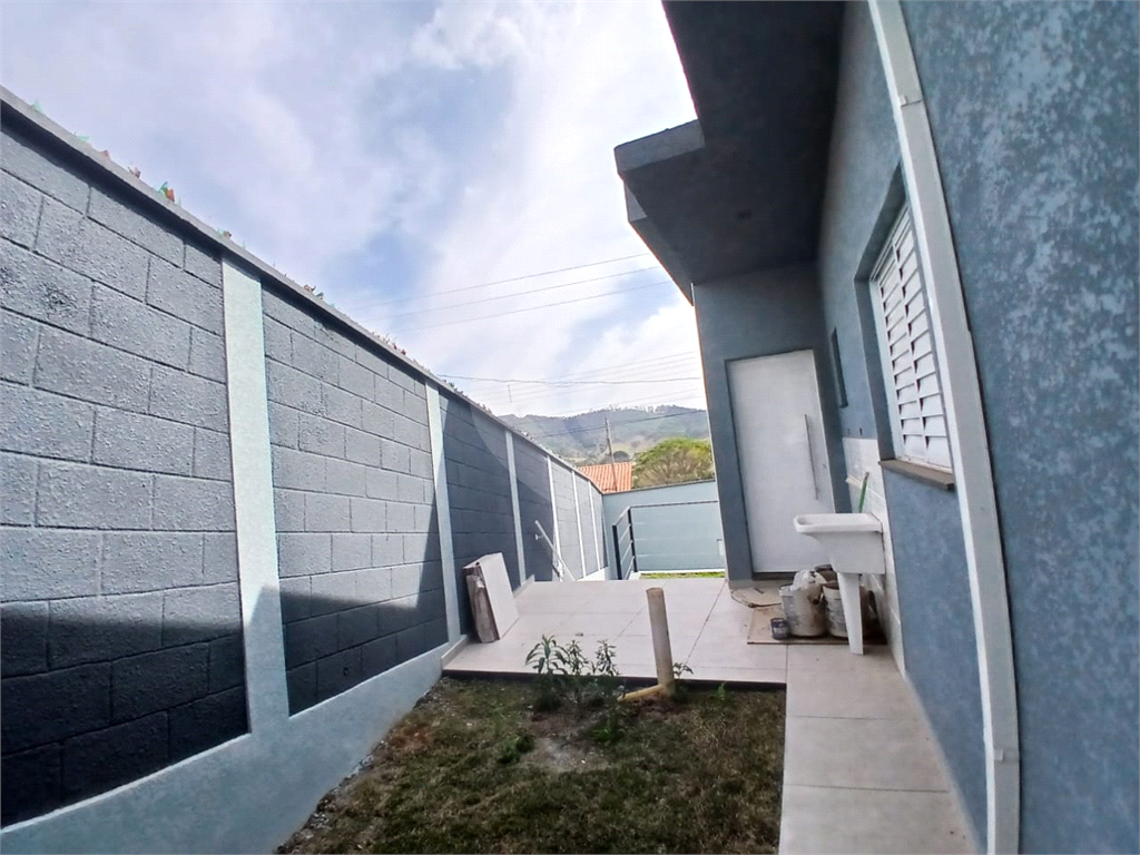 Casa à venda com 2 quartos, 50m² - Foto 5