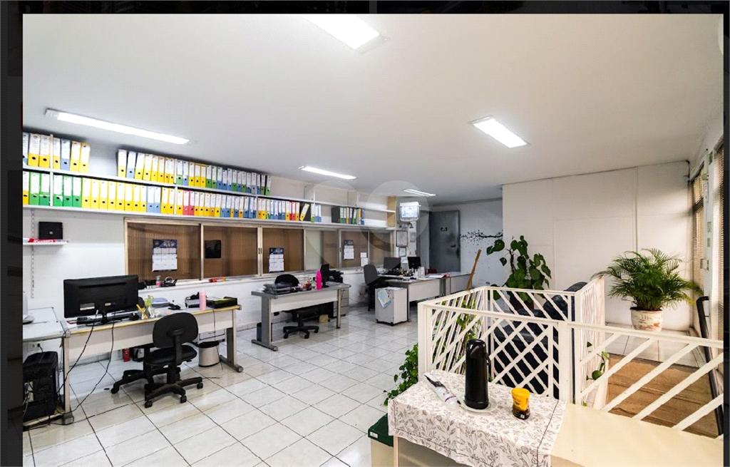 PRÉDIO INTEIRO em VILA CARRÃO