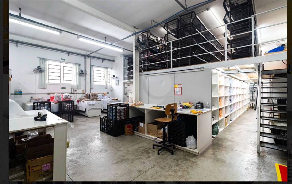 PRÉDIO INTEIRO em VILA CARRÃO