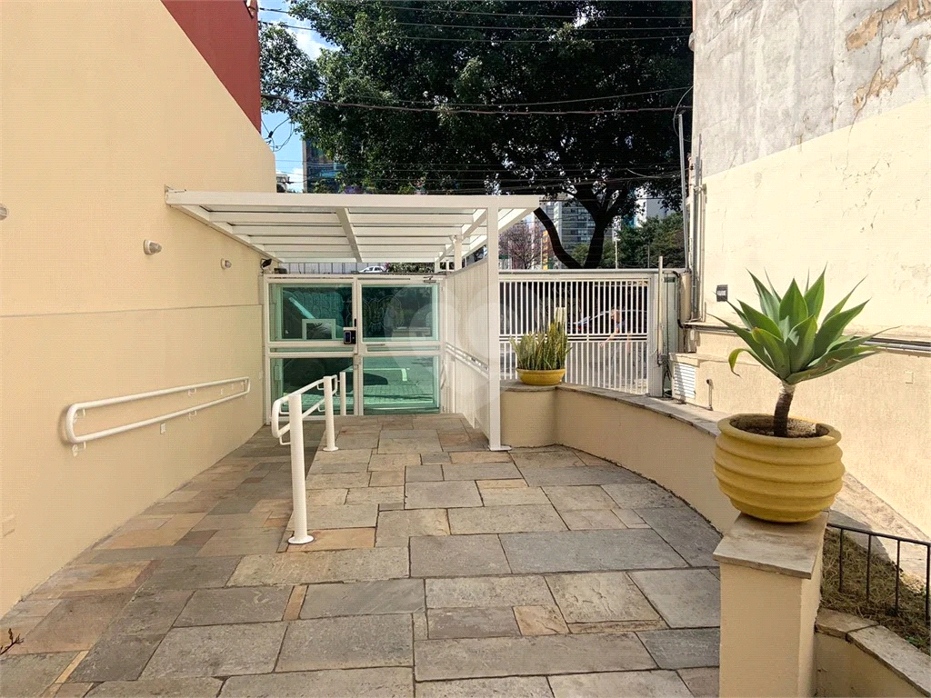 Apartamento à venda em JARDIM PAULISTA com 30 m²