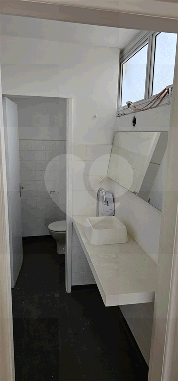 Sala Comercial a Venda em Pinheiros 
