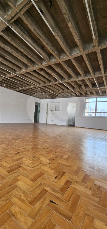 Sala Comercial a Venda em Pinheiros 