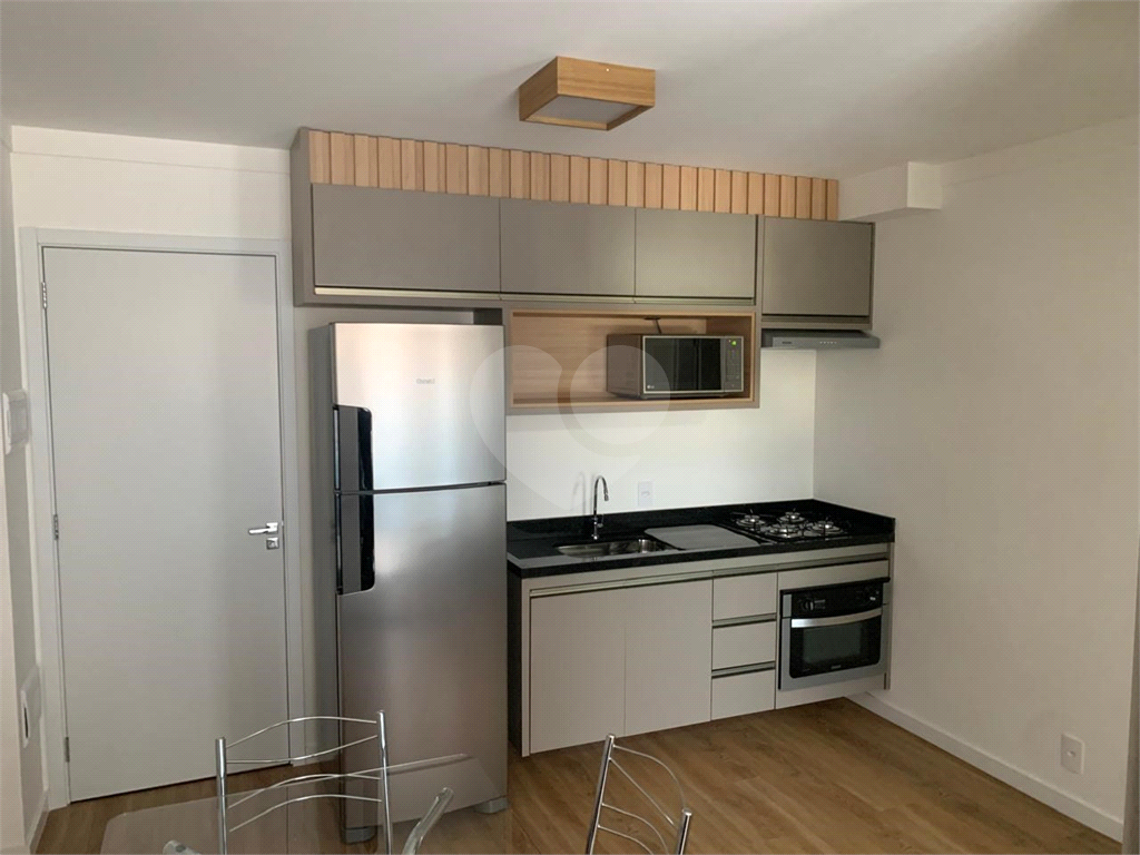 Apartamento para alugar com 1 quarto, 35m² - Foto 12