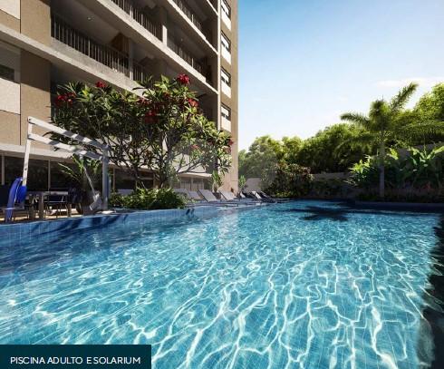 Piscina Adulto com Solarium